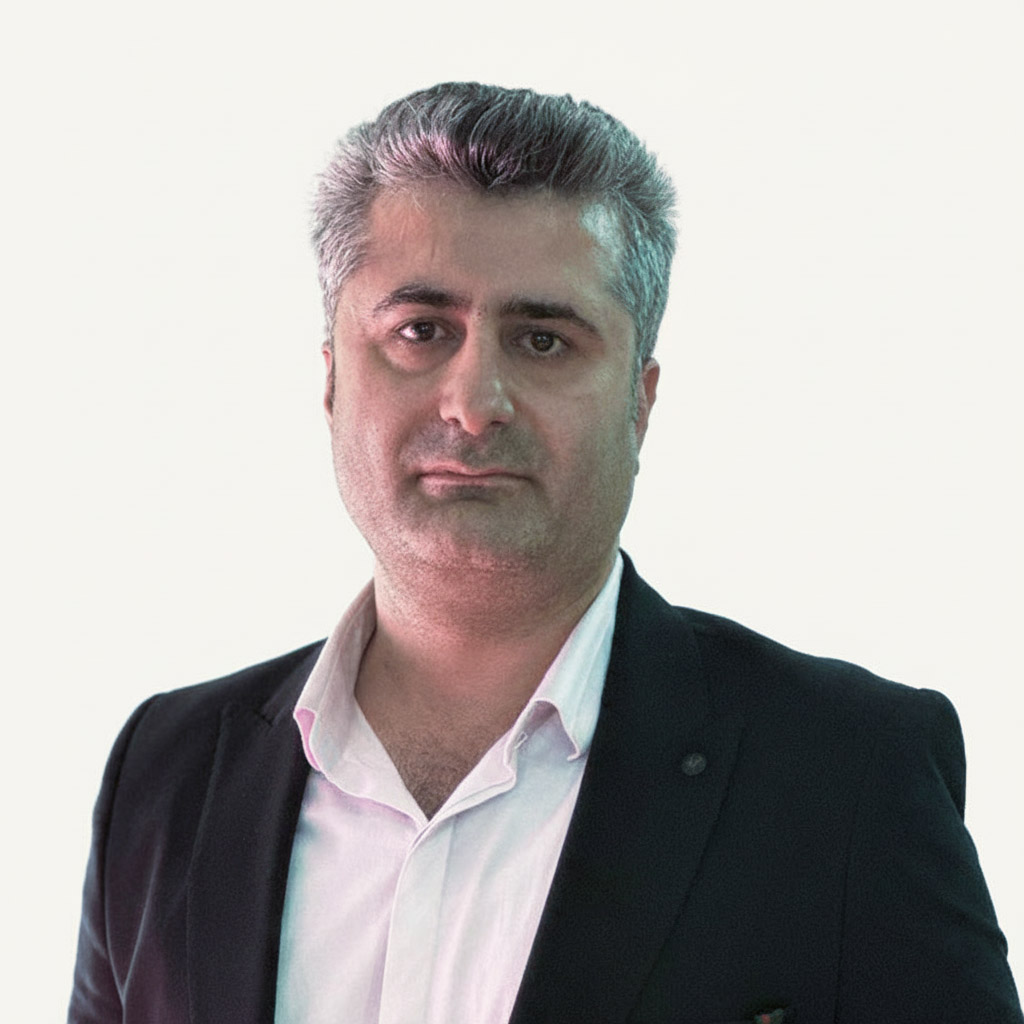 ایمان حسینی